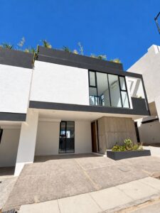 Casa muestra en preventa, Residencial La Esperanza, Tijuana