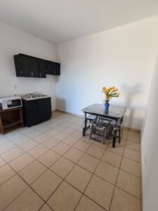 Sala comedor y cocineta